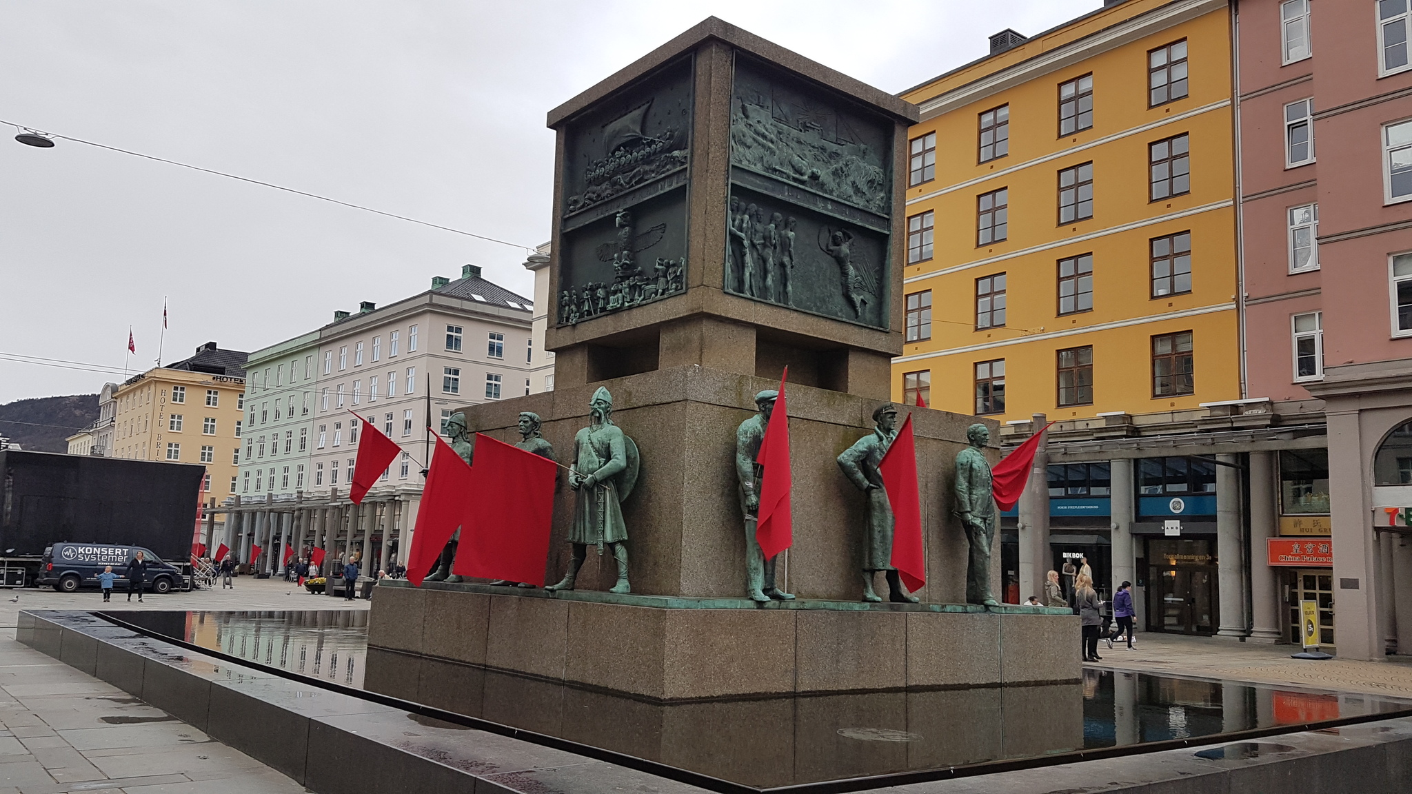 Protesty v centre, Bergen