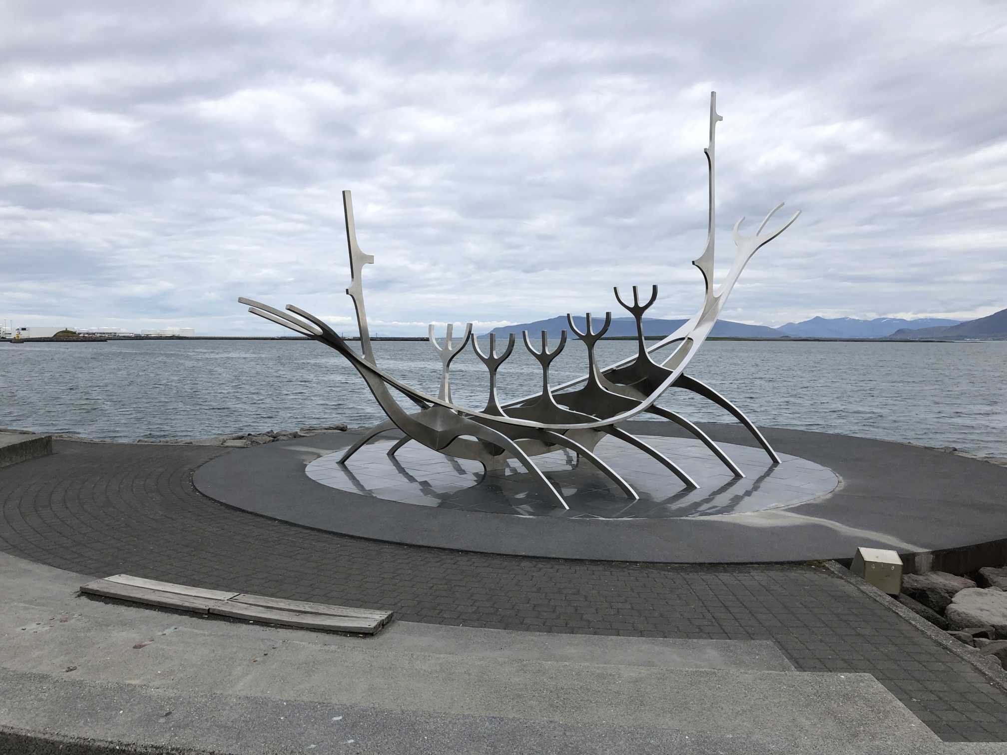 Socha Sun Voyager